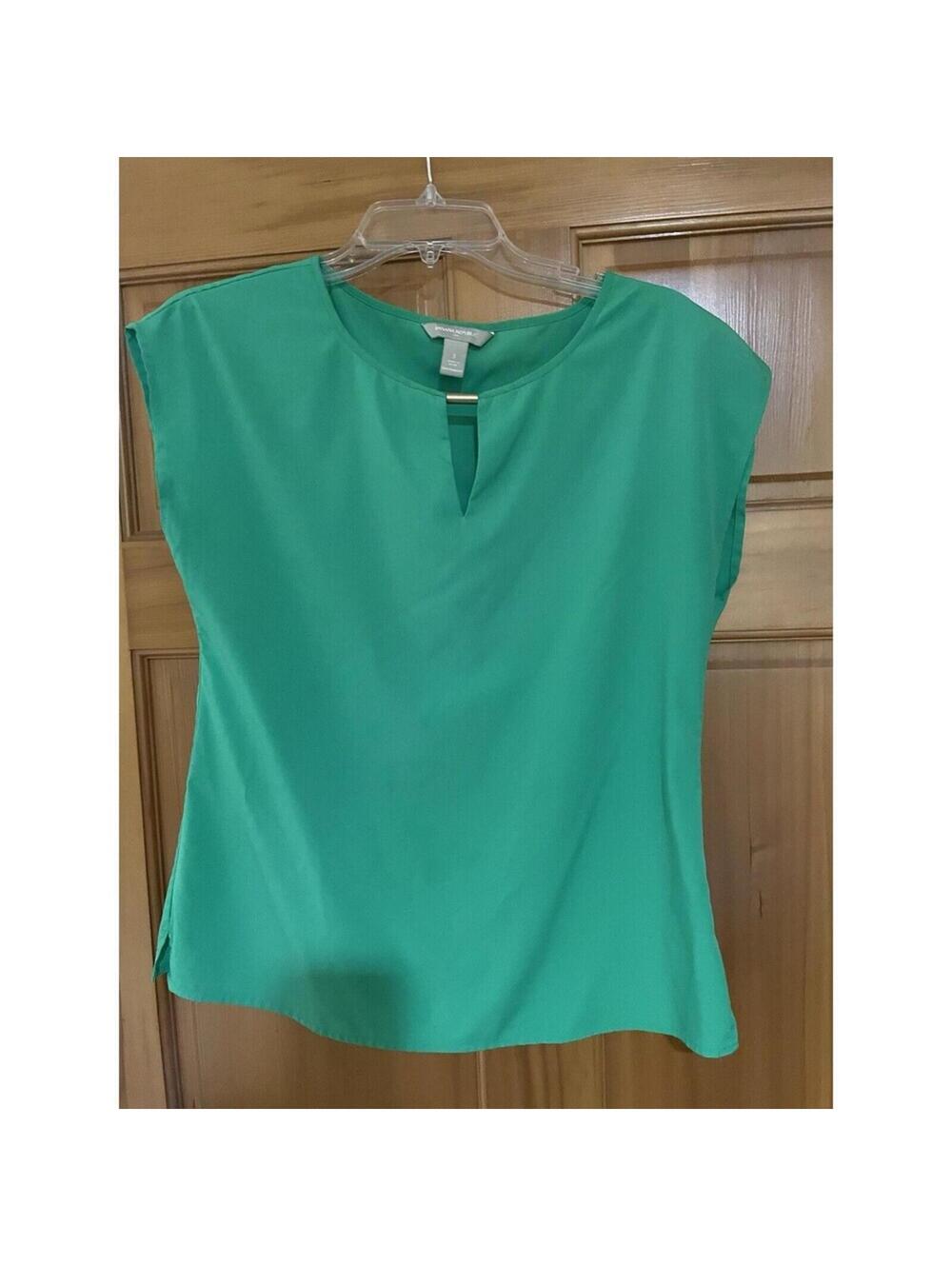 Women’s Banana Republic Green Top S Small Blouse sleveless top light